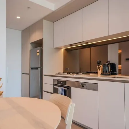 811D High Rise Abnb-Style 2Br Apt With City View Free Parking Melbourne Exterior photo
